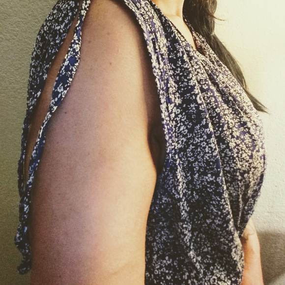 🅼🅸🅳🅸    🆂🆄🅽 🅳🆁🅴🆂🆂 ? 🆅🅸🅽🆃🅰🅶🅴 - Picture 2 of 4